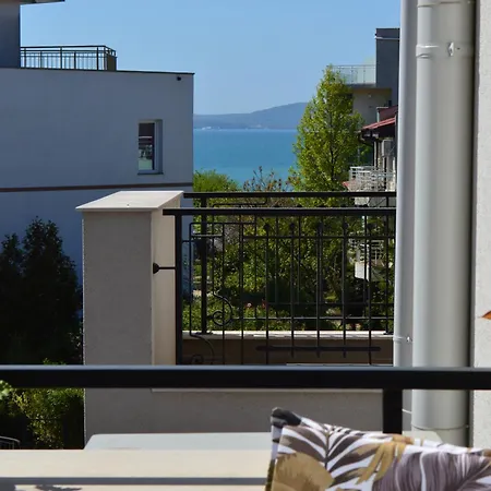 Sea Sunrise Апартаменты Бургас